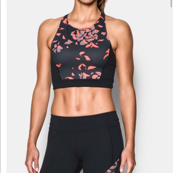 crop top under armour